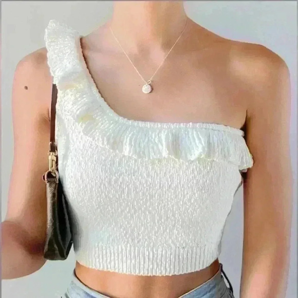 Urban Outfitters Tops - Urban outfitters crop top